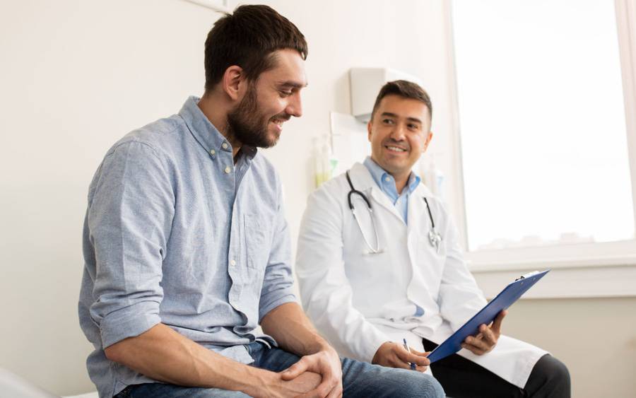 Patient and doctor discussing health care plan 