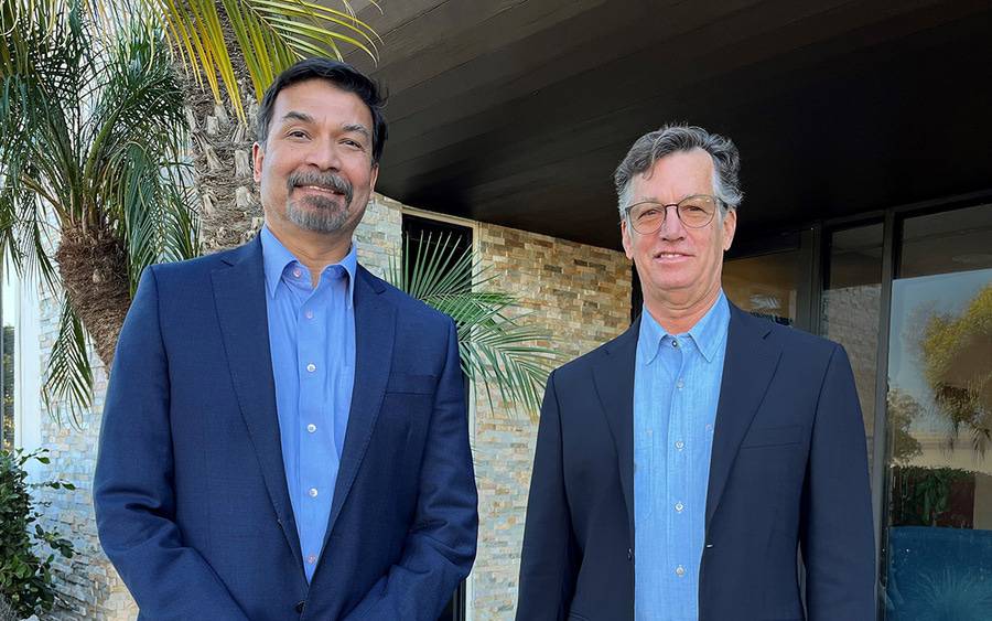 Darryl D’Lima, MD, PD, of Scripps Health (left), and Heinz Hoenecke, MD, of Scripps Clinic are co-leading efforts to develop a smart shoulder replacement implant.