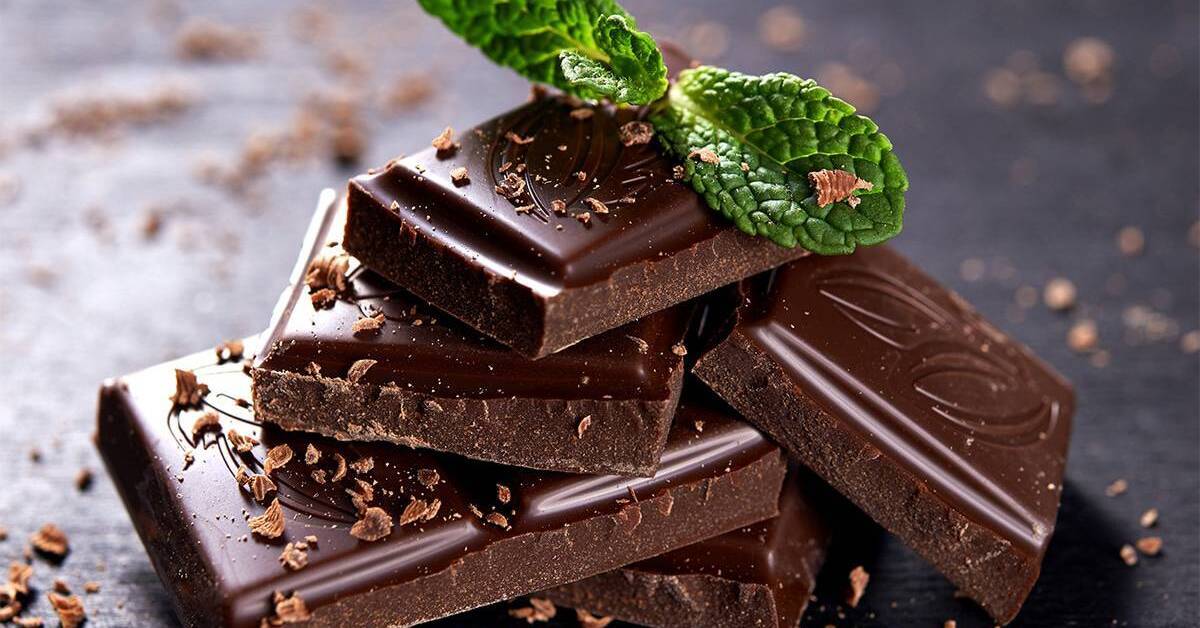 Dark Chocolate - Benefits, Nutrition, Side Effects & More