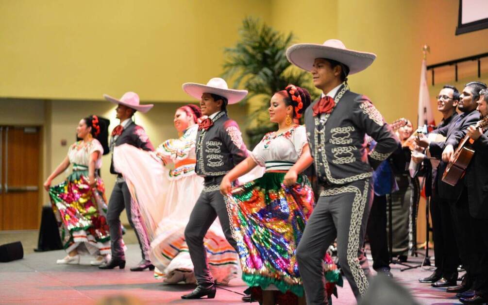 Scripps Mercy mariachi Mexico surgeries